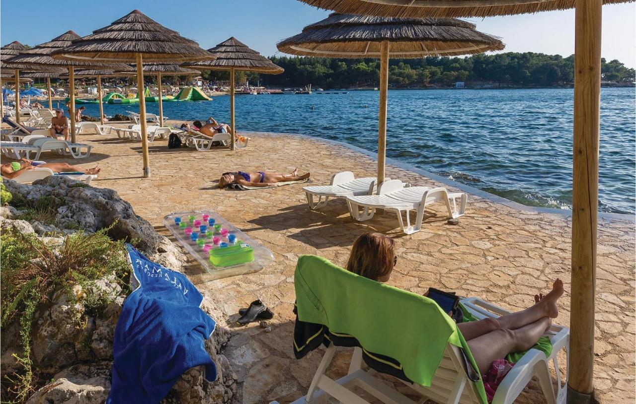 Beautiful Apartment In Porec With Wifi Exterior photo