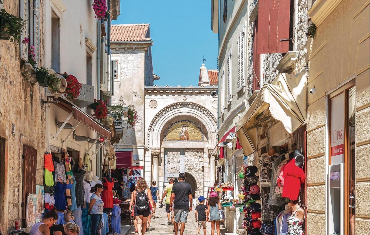 Beautiful Apartment In Porec With Wifi Exterior photo